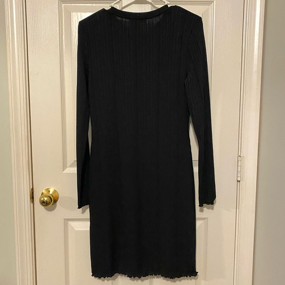 Black Ribbed Dress - Picture 5 of 6